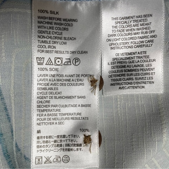 Tommy Bahama Classic Silk Camp Shirt Men’s L
Camp Tropical Dad - Picture 7 of 13